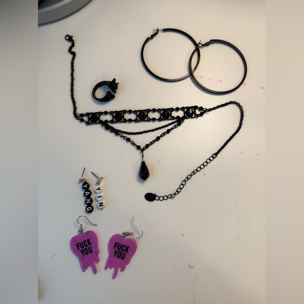 Black and Pink Women's Accessory Set